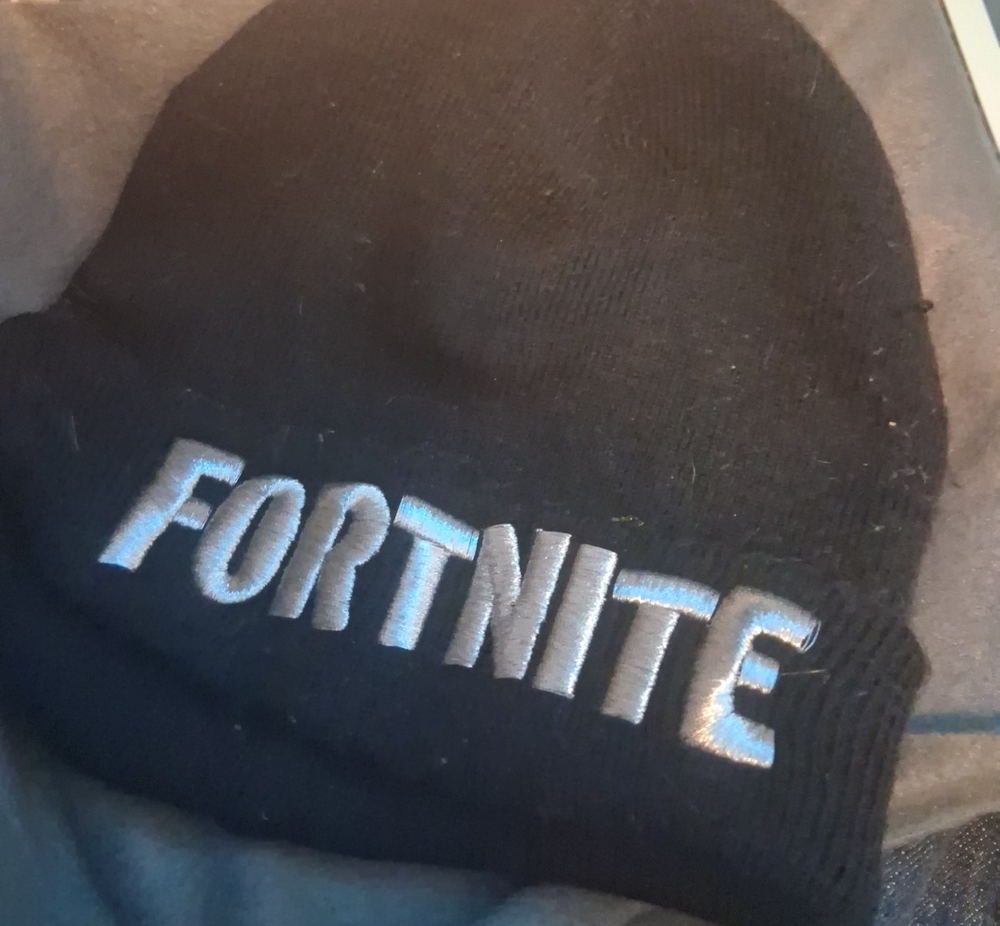 Fortnite Black Knit Beanie Hat. Youth OS